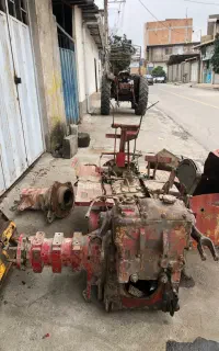 لوازم استوک تراکتور بی ام ولوو