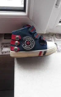 کفش نیم بوت اسپرت بچه گانه