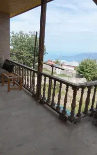ویلای دو خوابه طرح چوب در بام فیلبند