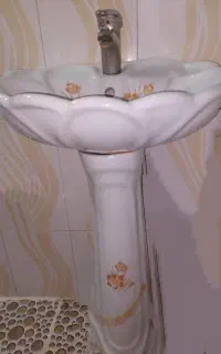 چندتا وسیله مربوط به خانه واشپزخانه