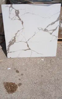 فروش انواع کاشی و سرامیک بدنه و کف