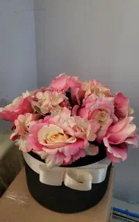 باکس گل مصنوعی