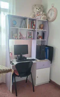 میز تحریر کتابخانه دار