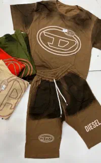 لباس بچگانه