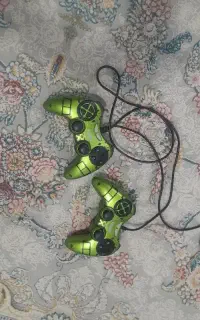 دسته بازی کامپیوتر سیمی