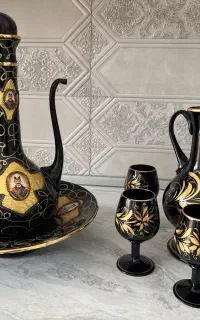 ظروف مشکی دکوری و پذیرایی