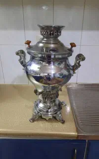 سماور گازی ۵ لیتری افسون جنس برنج ضخیم سالم