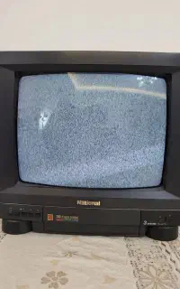 تلویزیون داخل کارتن نو نو