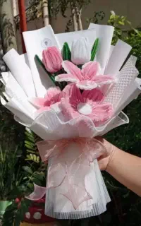 گل های روبانی و پیپ پاکنی