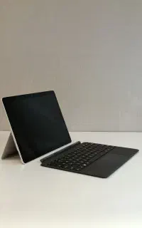 تبلت لمسی مایکروسافت سرفیس با کیبورد (نیترو سیستم)