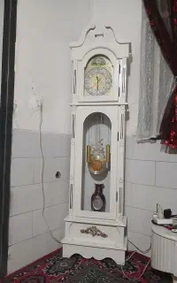 میز تلیویزیون بوفه ساعت