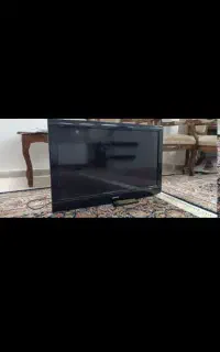 تلویزیون نیمه سوخته صدا داره تصویرنداره مدل ۴۰ شار