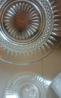 تعدادی ظروف پذیرایی وآشپز خانه
