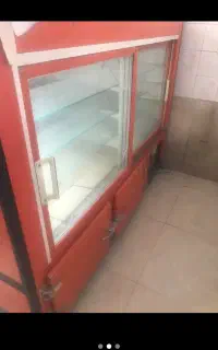 یخچال ویترینی سالم