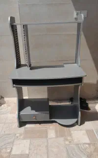 میز کامپیوتر و تحریر در حد نو