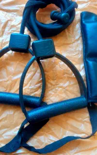 کش ورزشی و دستکش تمیرین فایت و بوکس