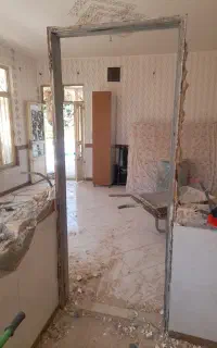 کم درب قدیمی زخیم