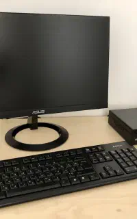 کامپیوتر دسکتاپ مینی به همراه ماوس و کیبورد بی سیم