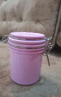 قوطی نگهدارنده