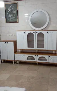 آیینه و کنسول شیک و باشکوه