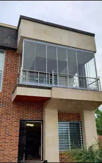 شیشه بالکن ریلی (جمع شو)