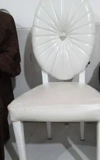 صندلی سالم و مرتب