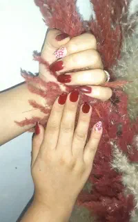 خدمات ناخن (فقط هزینه مواد)