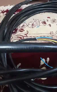 ۲۱ متر کابل برق ۵ در ۶ افشان در حد نو