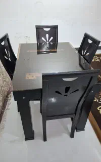میزغداخوری چهارنفره
