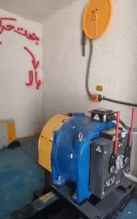 شاگرد و نصاب اسانسور