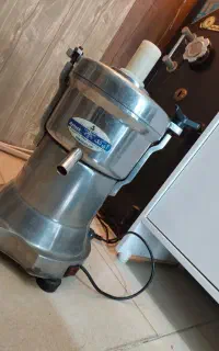 دستگاه آبمیوه گیری صنعتی