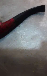 یک عدد چوب سیگار یا چپق
