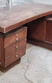 میز اداری کارکرده