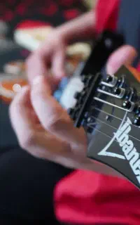 آموزش گیتار الکتریک و اکوستیک