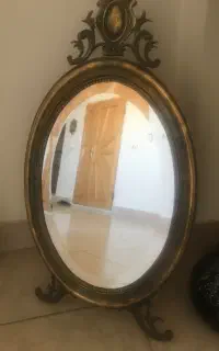 آیینه با حداقل چهارصد سال قدمت