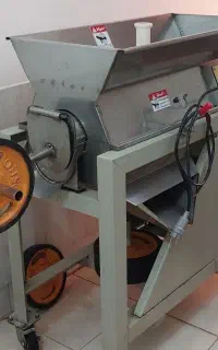 ۳ دستگاه صنعتی آبگیری نو
