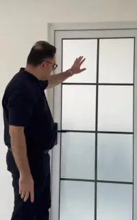 نصب و تعمیرات درب و پنجره