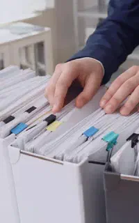 انجام امور ثبتی و شهرداری و دفتر اسناد رسمی و محضر