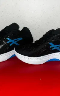 حراج کفش آسیکس و آدیداس سایزبندی ۴۱ تا ۴۴