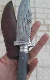 کارد با قلاف چرمی