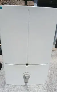 اب گرمکن دیواری