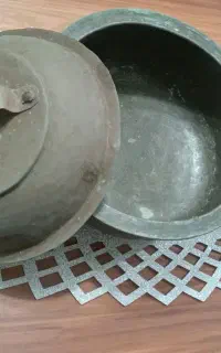 دیگ  قدیمی