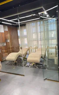 اجاره تخت مژه و میز ناخن