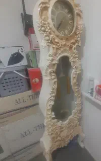 ساعت نو  نو
