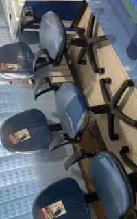 میزمدیرت  تعدادی صندلی کتابخونه اداری در حد