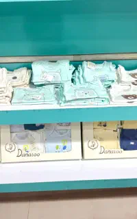 فروش حراج تعداد زیادی پوشاک نوزاد جعبه‌ای سیسمونی