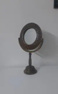 آینه آرایشی چوبی