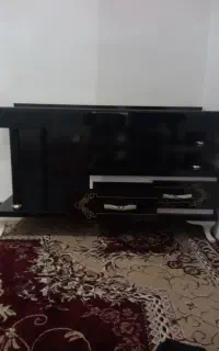 زیر تلویزون