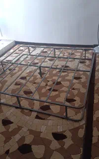 کفی تخت فلزی