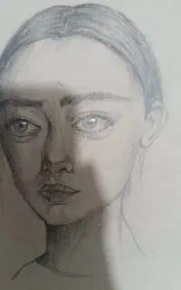 طراحی چهره و نقاشی روی بوم و ابرنگ